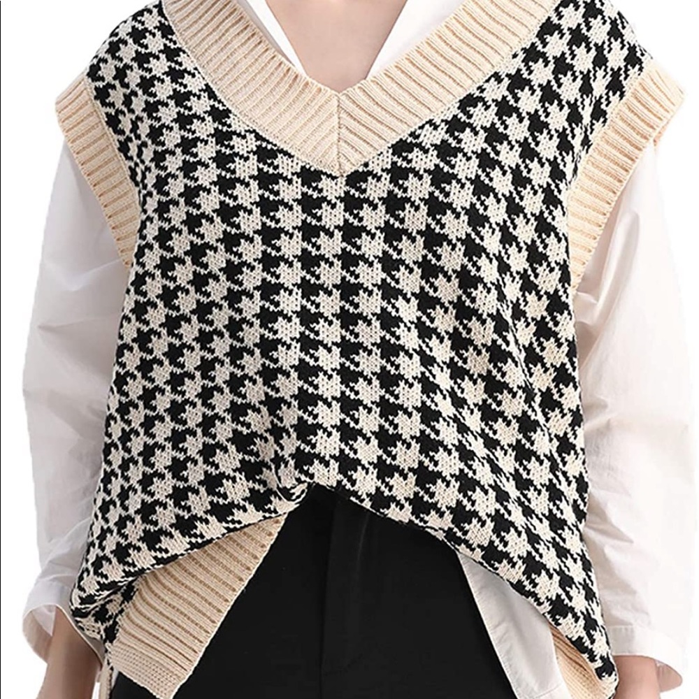 Houndstooth Sweater Vest